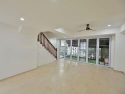Loyang Court (D17), Terrace #570589641